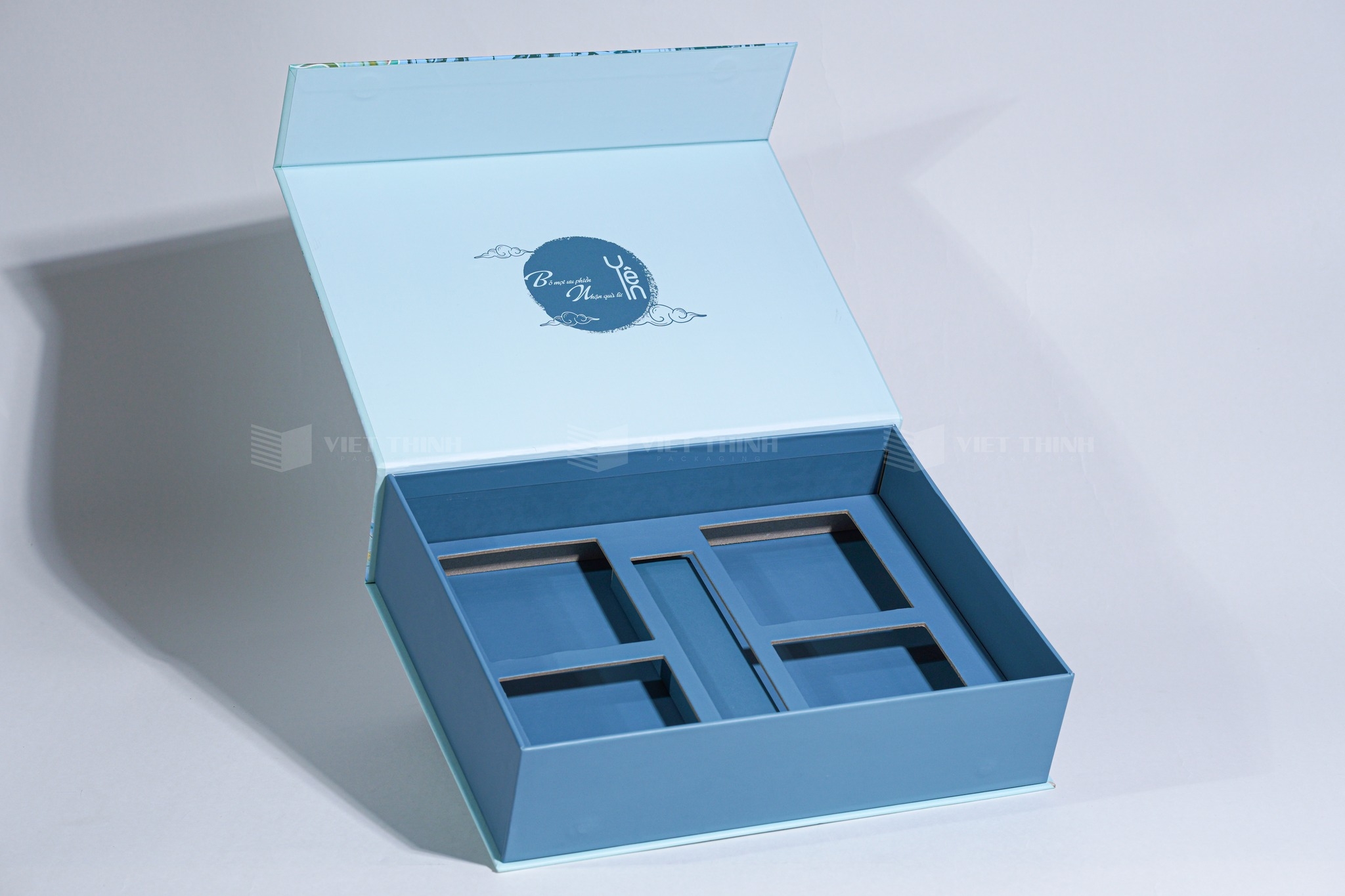 Sản Xuất Hộp Bánh Trung Thu Nên Chọn Carton, Ivory Hay Giấy Mỹ Thuật