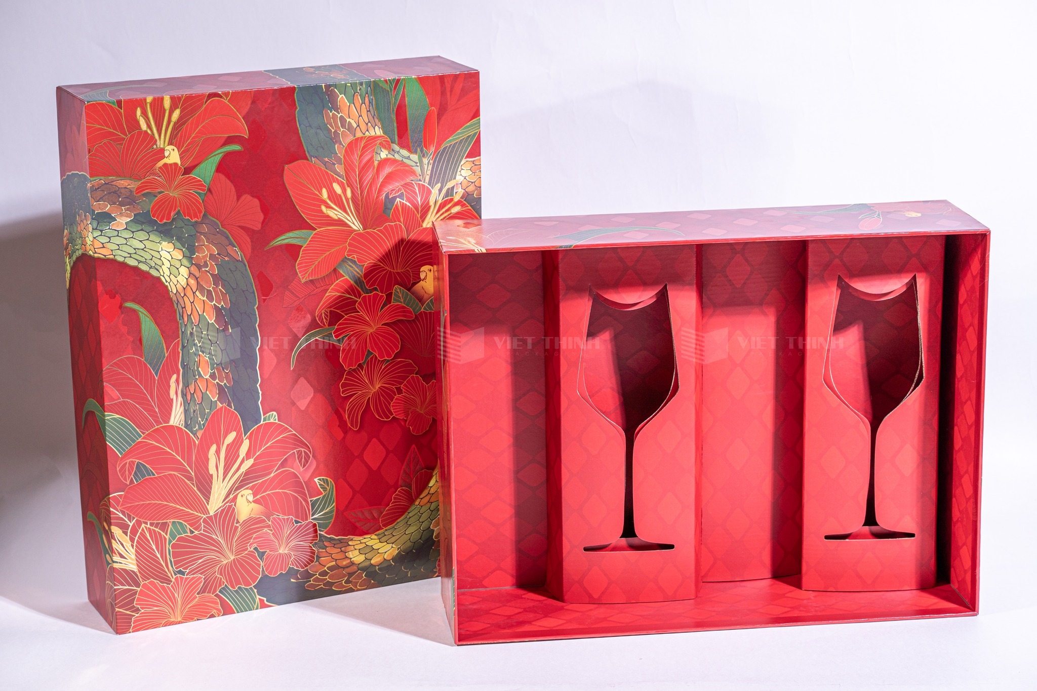 In Ấn Hộp Rượu Quà Biếu - Nên Chọn Kết Cấu Nào Cho Đẹp Và Phù Hợp